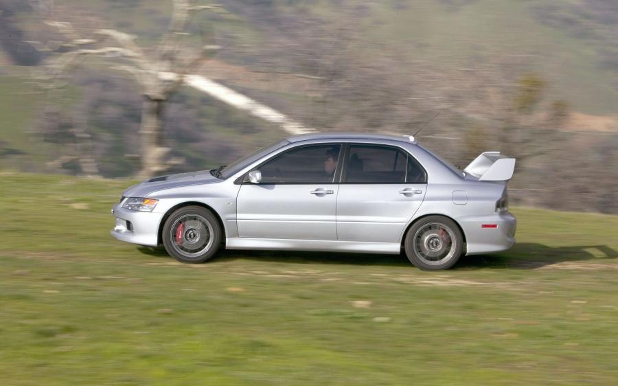  Mitsubishi Lancer Evolution IX MR 2007 года  (фото 59 из 129)